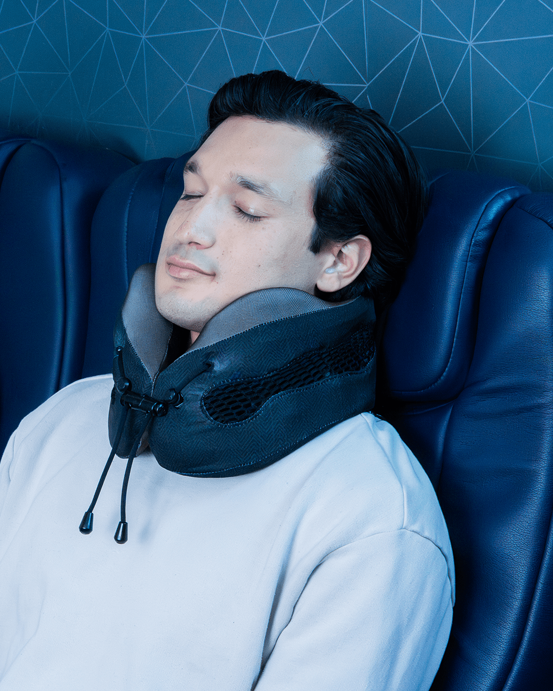 Evolution Cool® Neck Pillow - Cabeau